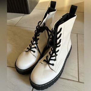 Women Boots SJ